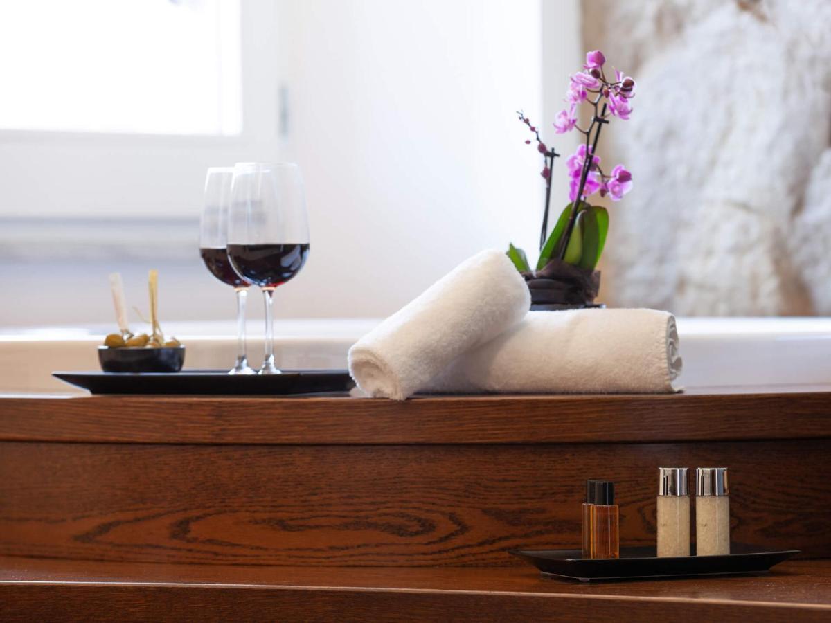 Palazzo Ferrucci Luxury Suites Cagliari Bagian luar foto