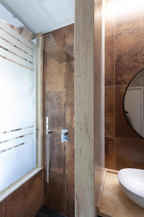 Palazzo Ferrucci Luxury Suites Cagliari Bagian luar foto