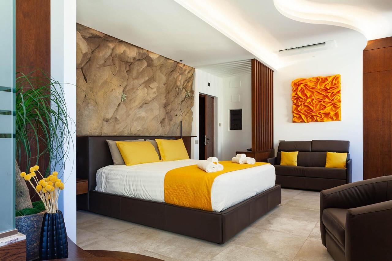 Palazzo Ferrucci Luxury Suites Cagliari Bagian luar foto