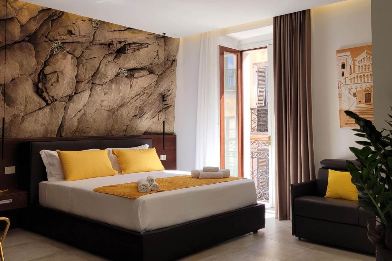 Palazzo Ferrucci Luxury Suites Cagliari Bagian luar foto