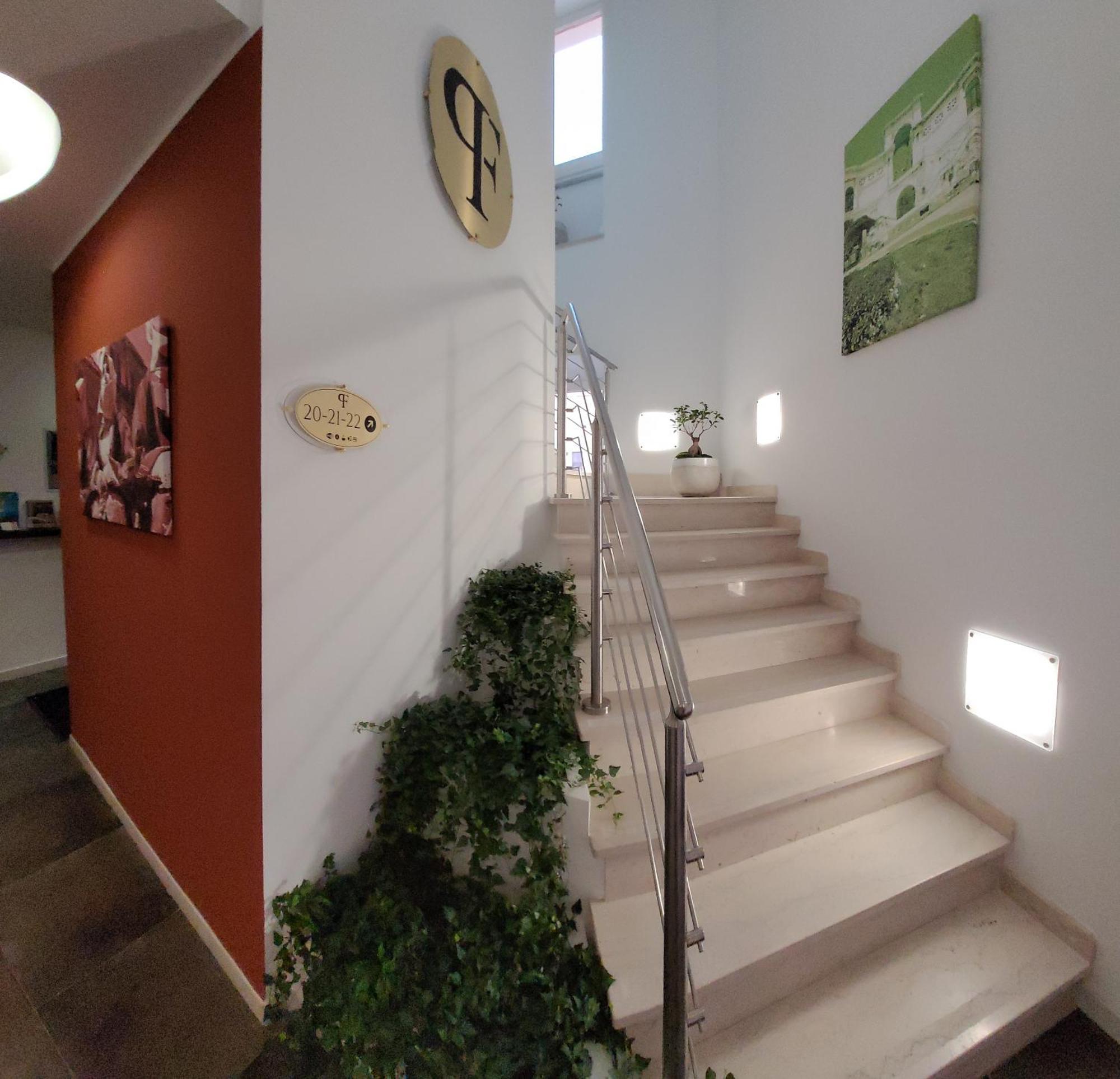 Palazzo Ferrucci Luxury Suites Cagliari Bagian luar foto